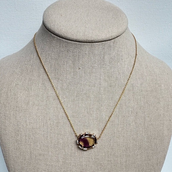 Elegant Gold and Purple Pendant Necklace - Picture 4 of 8